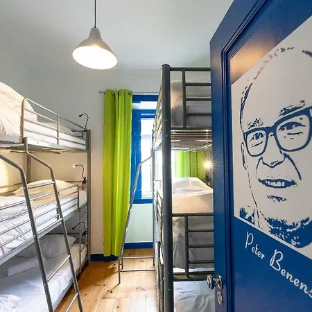 Help Yourself - Parede