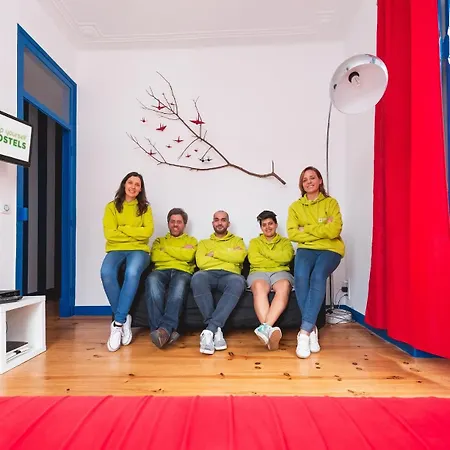 Help Yourself - Hostel Parede