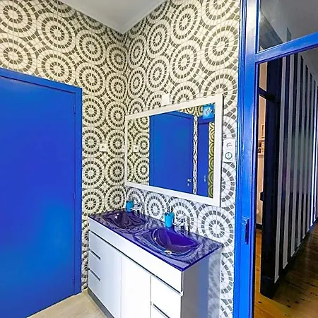 Hostel Help Yourself - Parede