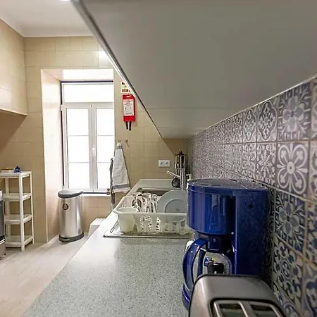 Help Yourself - Hostel Parede