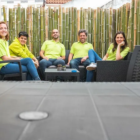 Hostel Help Yourself - Parede