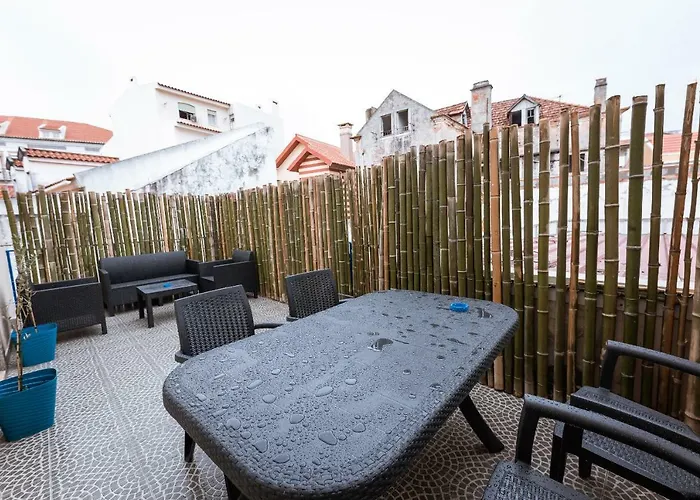 Hostal Help Yourself - *