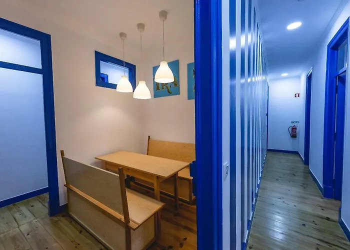 Hostal Help Yourself - *